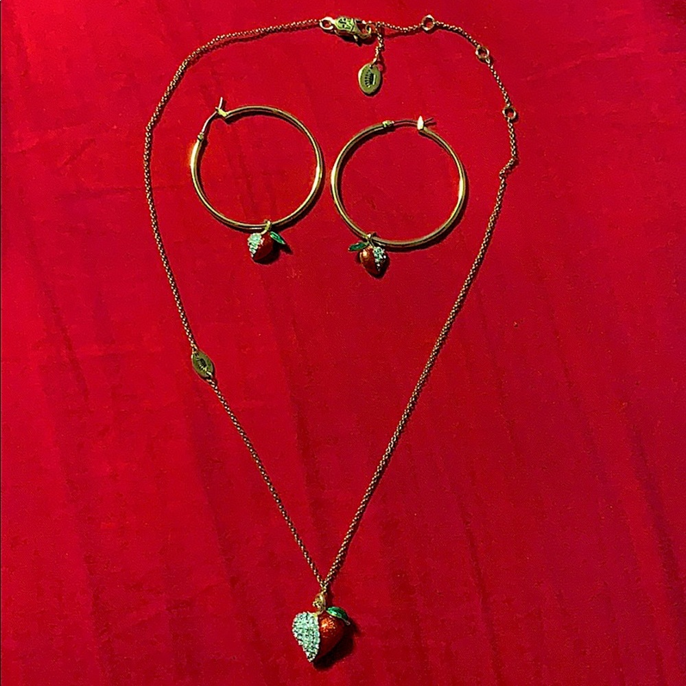 JC apple heart hoop/necklace set